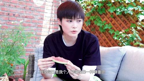 网瘾吃瓜少女是谁,揭秘网络红人的崛起之路