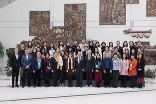 浙江万里学院吃瓜网红